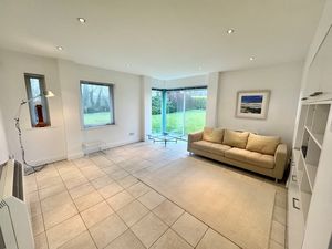 Photo 12- click for photo gallery